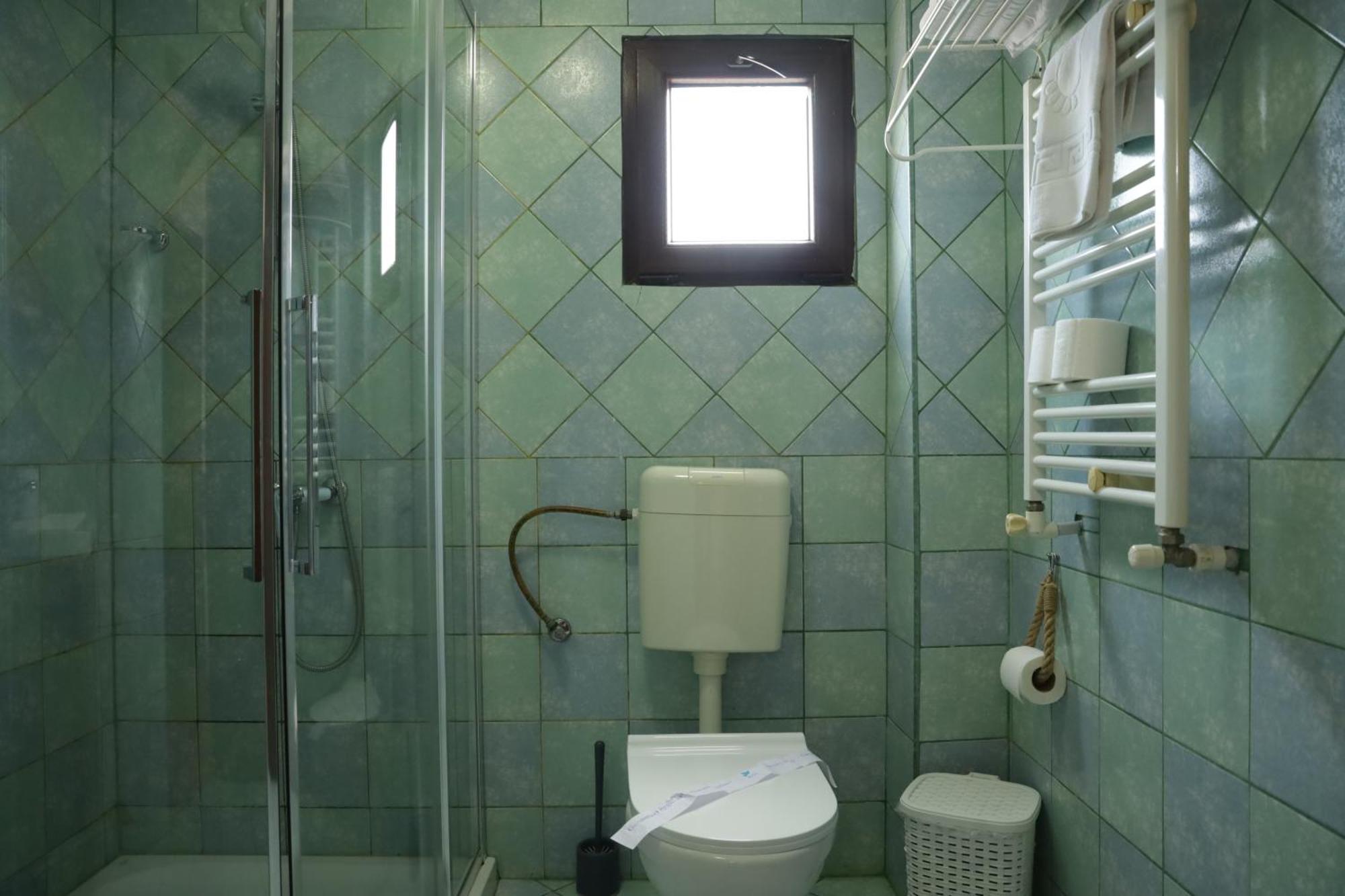 Hotel Casa Colinelor Urlati Esterno foto